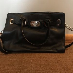 Black Michael Kors purse👜